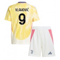 Camisa de Futebol Juventus Dusan Vlahovic #9 Equipamento Secundário Infantil 2024-25 Manga Curta (+ Calças curtas)